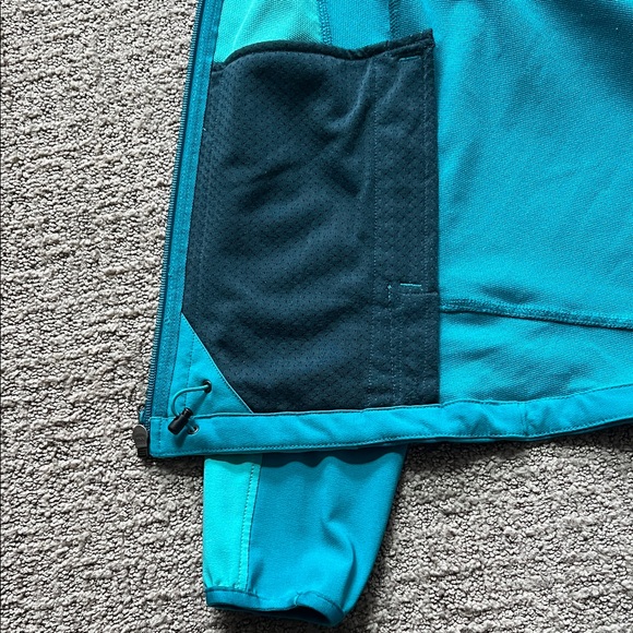 The North Face Women's Teal Ski Jacket - Picture 5 of 5